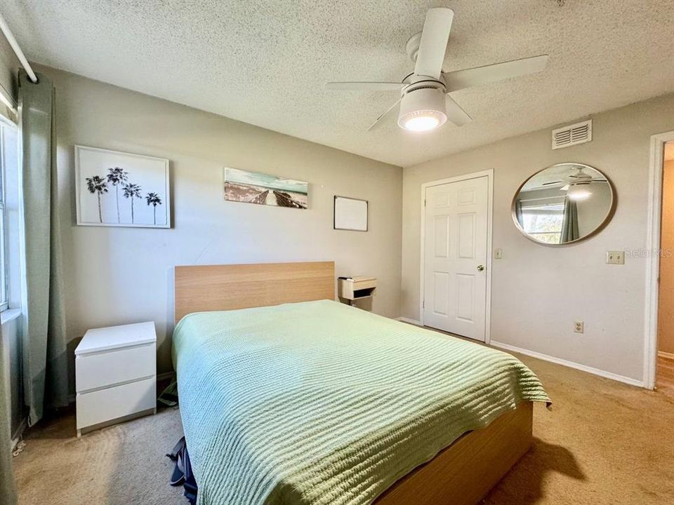 For Rent: $1,600 (1 beds, 1 baths, 713 Square Feet)