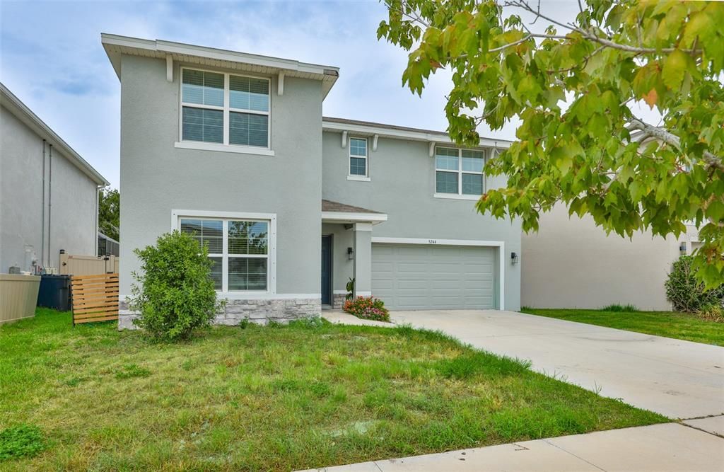 En Venta: $370,000 (4 camas, 3 baños, 2435 Pies cuadrados)