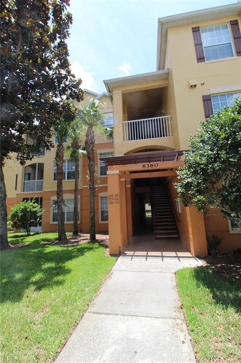 For Rent: $1,800 (3 beds, 2 baths, 1248 Square Feet)