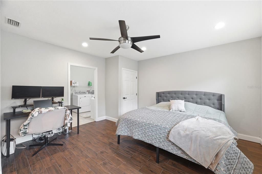 En Venta: $399,999 (4 camas, 2 baños, 1485 Pies cuadrados)