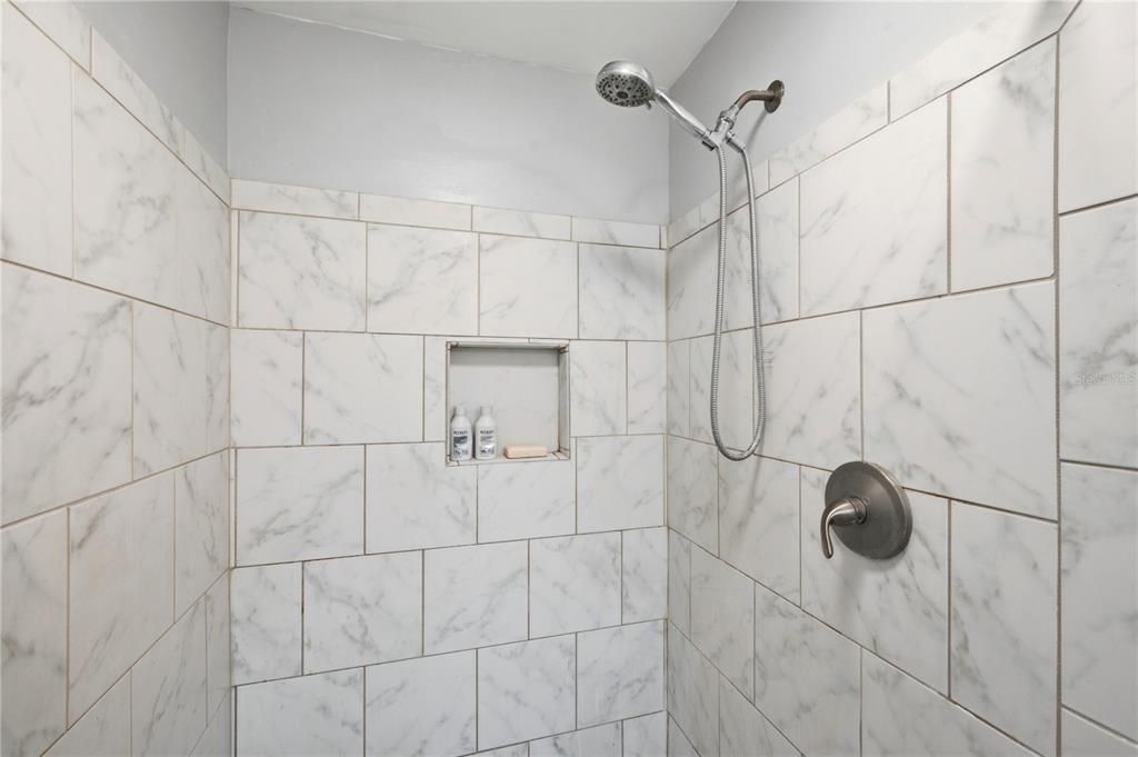 En Venta: $399,999 (4 camas, 2 baños, 1485 Pies cuadrados)