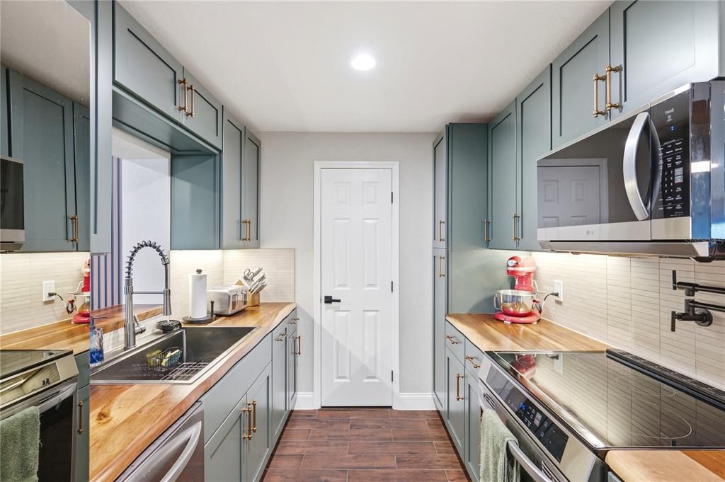 En Venta: $399,999 (4 camas, 2 baños, 1485 Pies cuadrados)