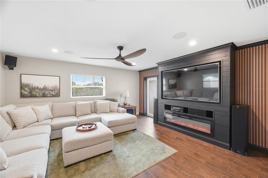 En Venta: $399,999 (4 camas, 2 baños, 1485 Pies cuadrados)