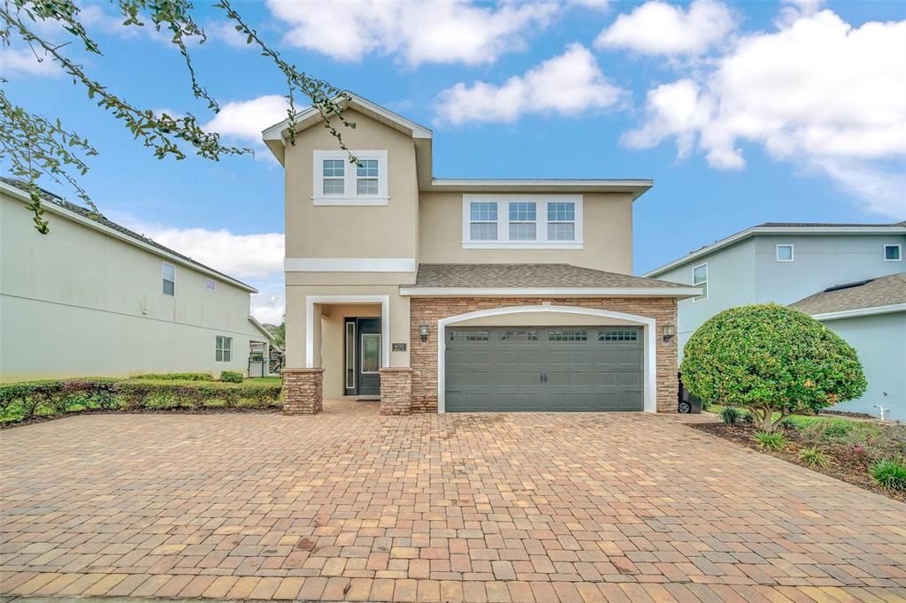 For Rent: $3,900 (6 beds, 6 baths, 3317 Square Feet)