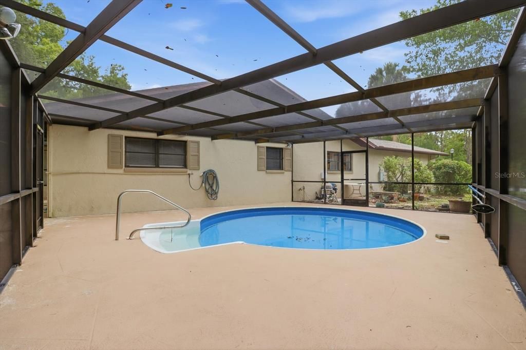 For Sale: $339,000 (4 beds, 2 baths, 2403 Square Feet)