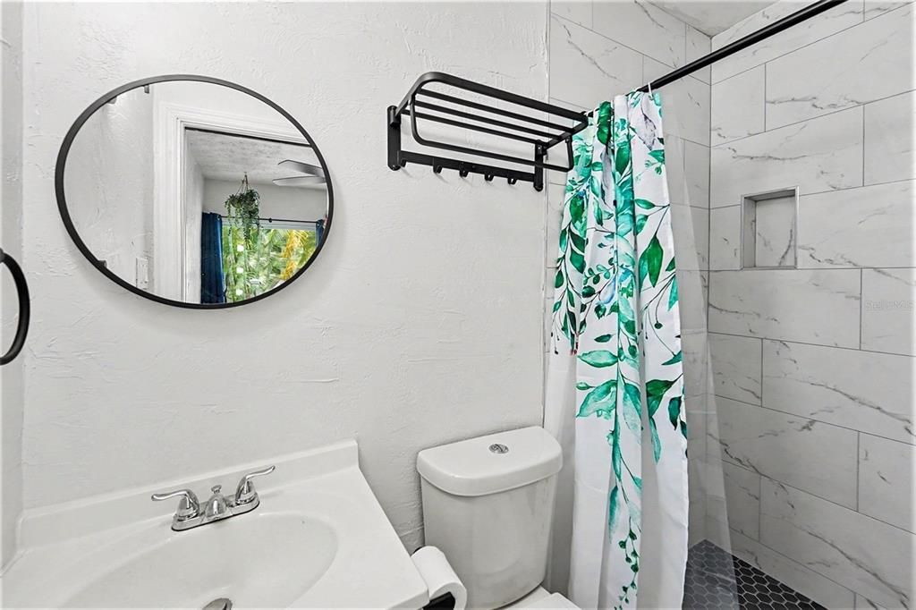 For Sale: $395,000 (6 beds, 0 baths, 1768 Square Feet)