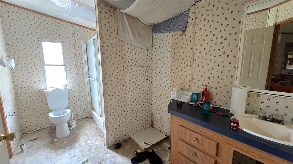 For Sale: $159,999 (3 beds, 3 baths, 1890 Square Feet)