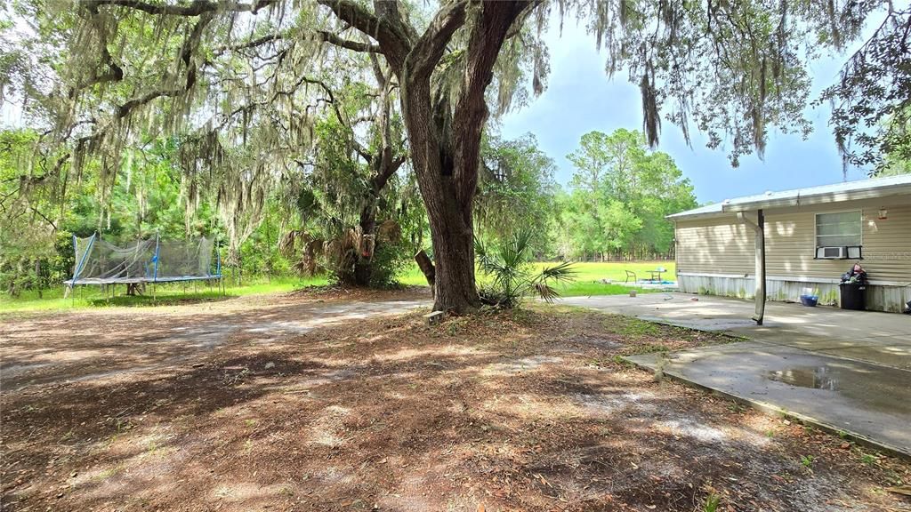For Sale: $159,999 (3 beds, 3 baths, 1890 Square Feet)