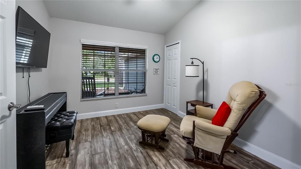 For Sale: $374,900 (3 beds, 2 baths, 1588 Square Feet)