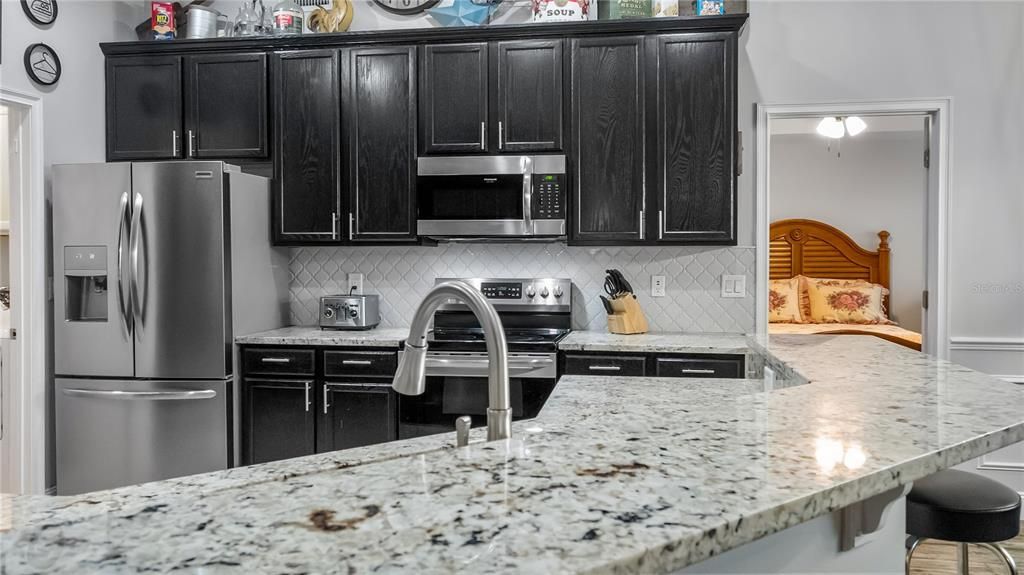 For Sale: $374,900 (3 beds, 2 baths, 1588 Square Feet)