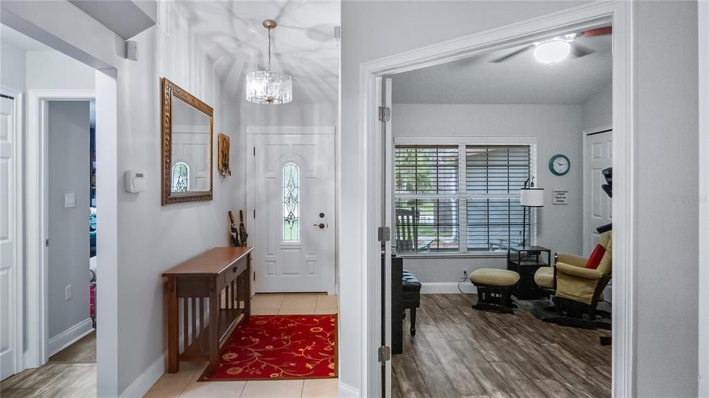 For Sale: $374,900 (3 beds, 2 baths, 1588 Square Feet)