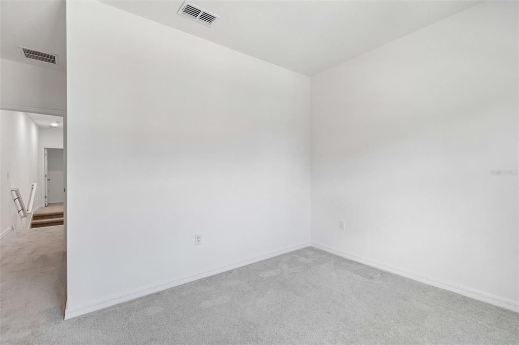 En Renta: $2,200 (3 camas, 2 baños, 1650 Pies cuadrados)