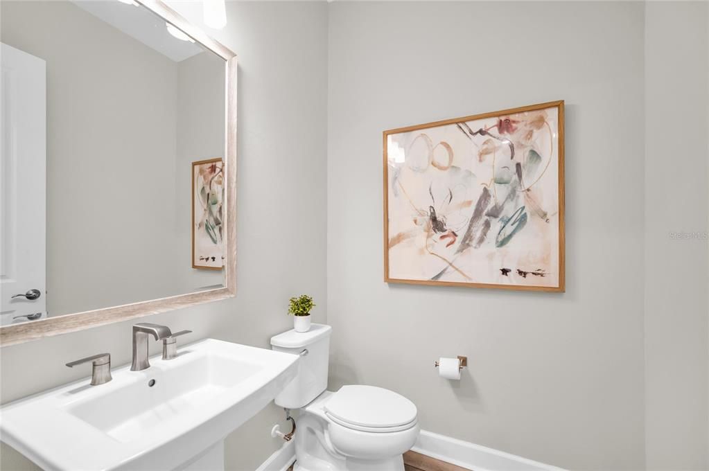 For Sale: $1,500,000 (6 beds, 5 baths, 5323 Square Feet)