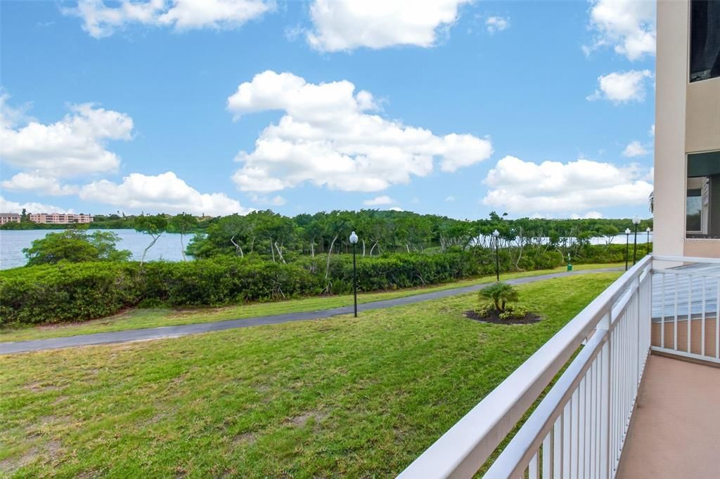 For Sale: $529,900 (2 beds, 2 baths, 1500 Square Feet)