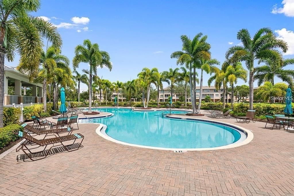 For Sale: $529,900 (2 beds, 2 baths, 1500 Square Feet)
