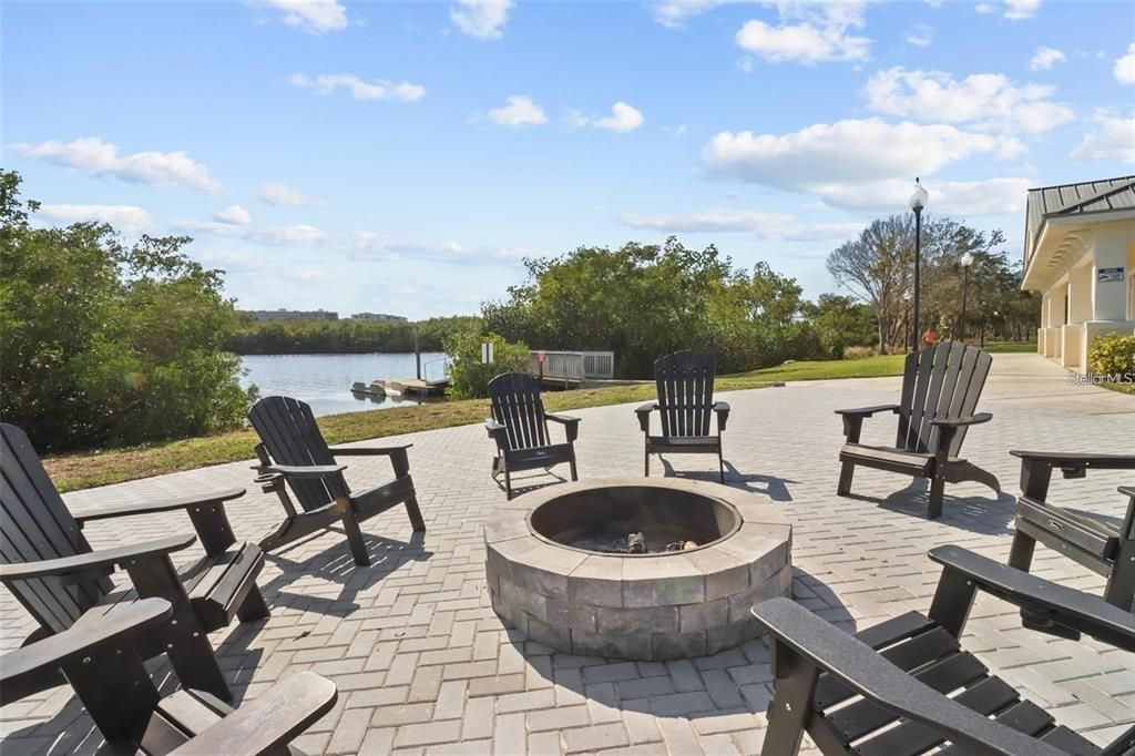 For Sale: $529,900 (2 beds, 2 baths, 1500 Square Feet)
