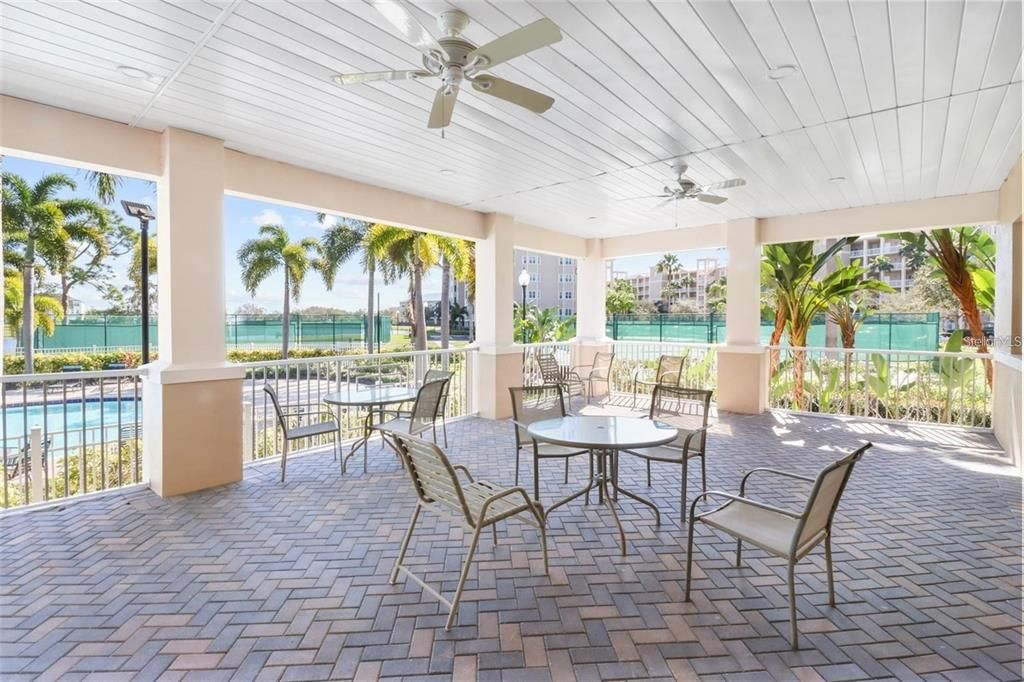 For Sale: $529,900 (2 beds, 2 baths, 1500 Square Feet)