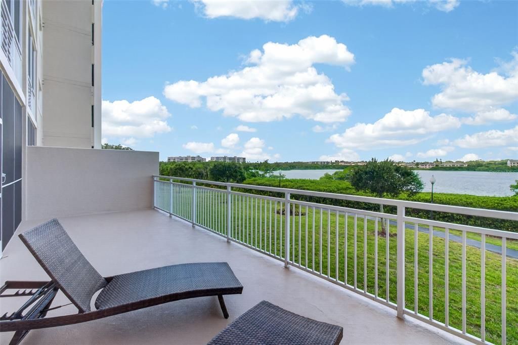 For Sale: $529,900 (2 beds, 2 baths, 1500 Square Feet)