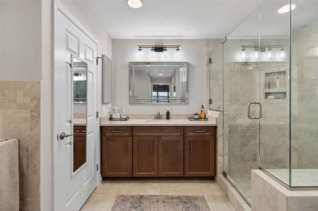 For Sale: $529,900 (2 beds, 2 baths, 1500 Square Feet)
