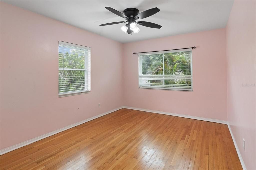For Sale: $409,500 (3 beds, 2 baths, 1331 Square Feet)