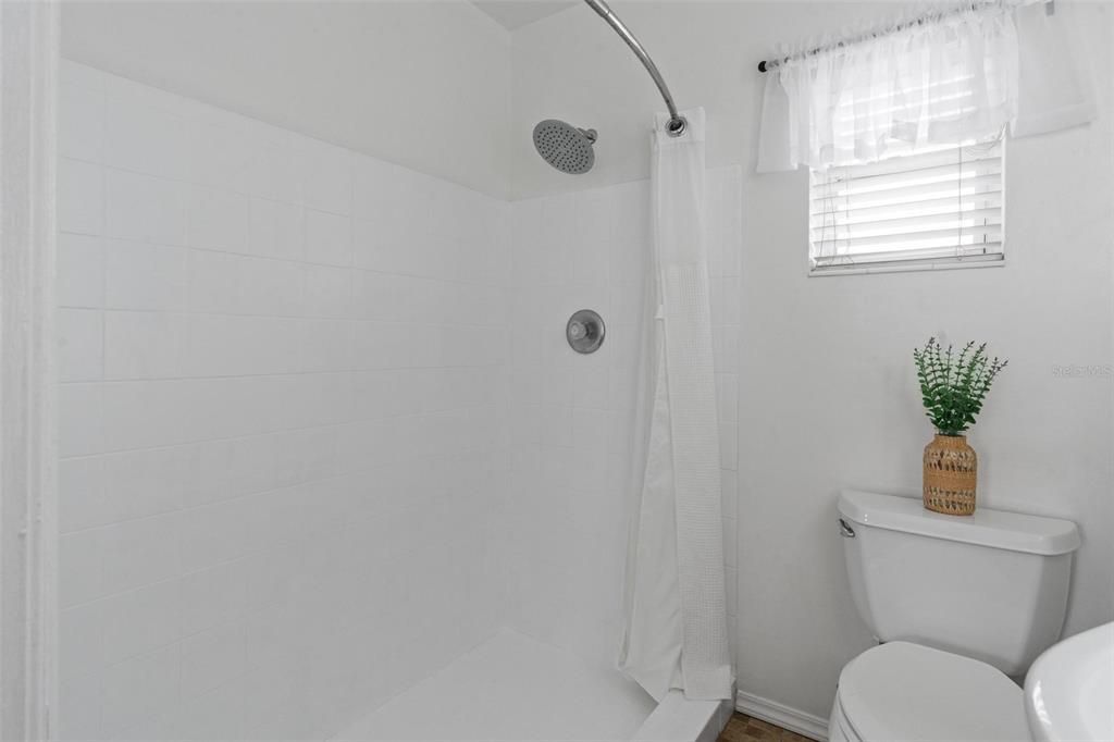 For Sale: $409,500 (3 beds, 2 baths, 1331 Square Feet)