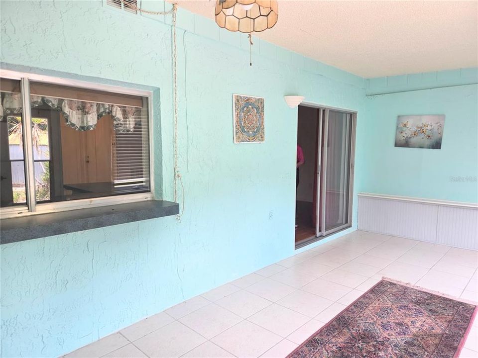 For Sale: $304,900 (3 beds, 2 baths, 1714 Square Feet)