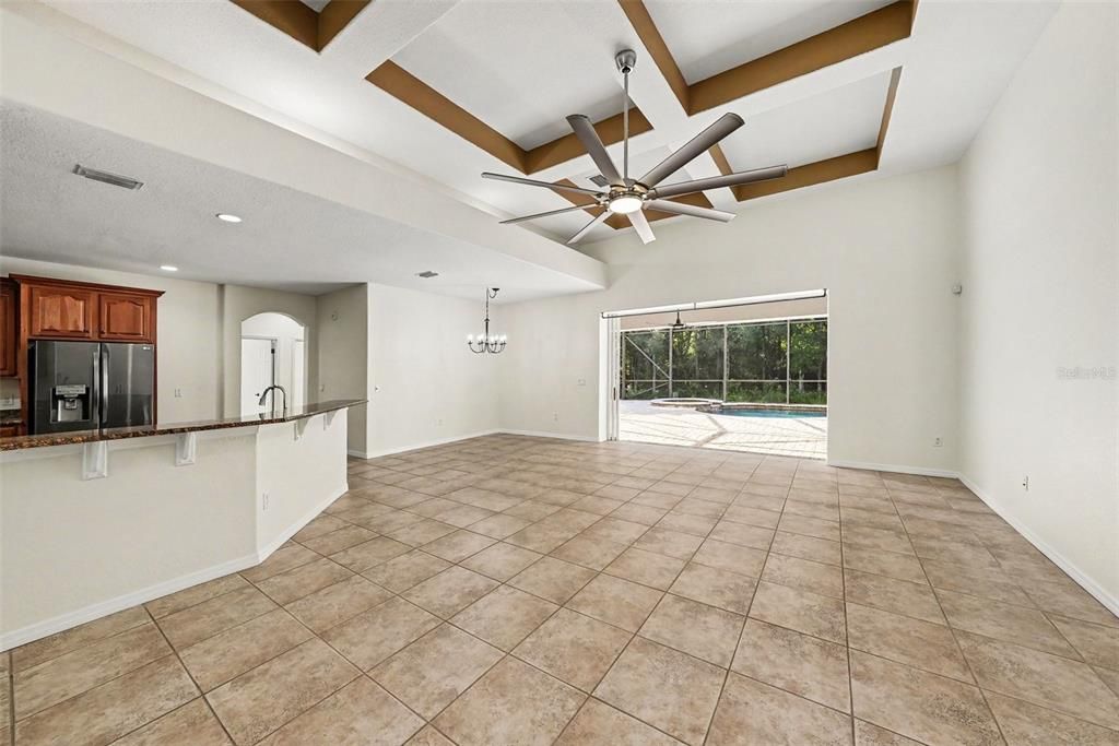 For Sale: $1,100,000 (6 beds, 4 baths, 4169 Square Feet)