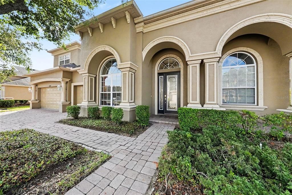 For Sale: $1,100,000 (6 beds, 4 baths, 4169 Square Feet)
