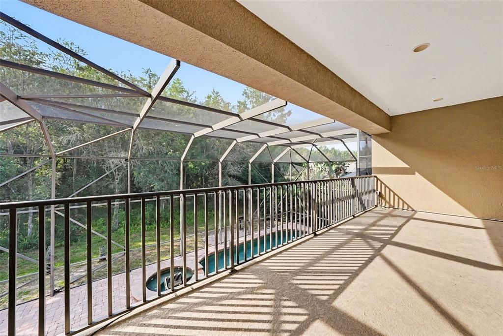 For Sale: $1,100,000 (6 beds, 4 baths, 4169 Square Feet)
