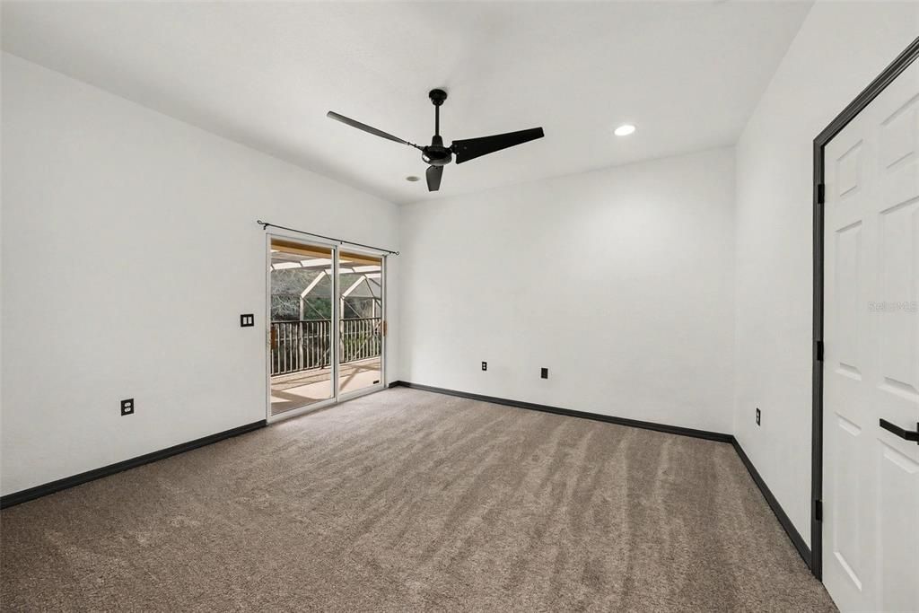 For Sale: $1,100,000 (6 beds, 4 baths, 4169 Square Feet)