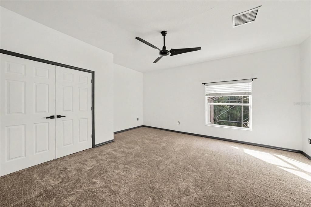 For Sale: $1,100,000 (6 beds, 4 baths, 4169 Square Feet)