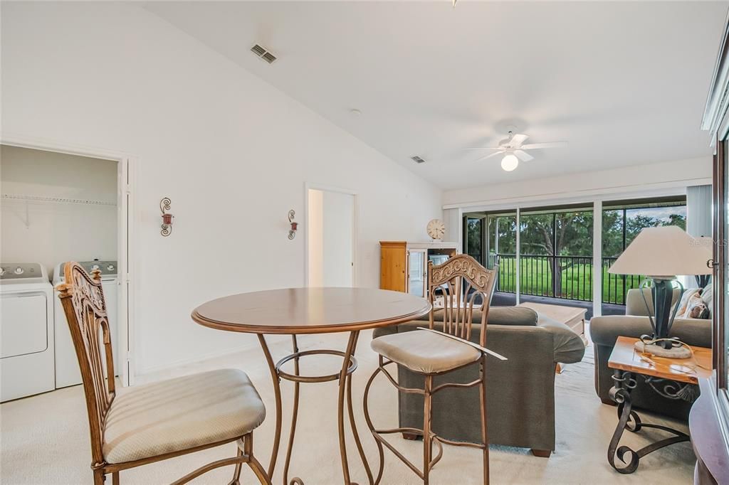 En Venta: $134,999 (2 camas, 2 baños, 1053 Pies cuadrados)