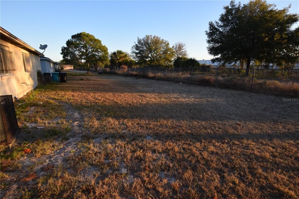 For Rent: $1,450 (2 beds, 2 baths, 930 Square Feet)