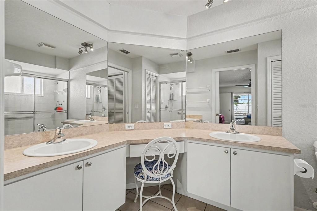 En Venta: $360,000 (3 camas, 2 baños, 2929 Pies cuadrados)