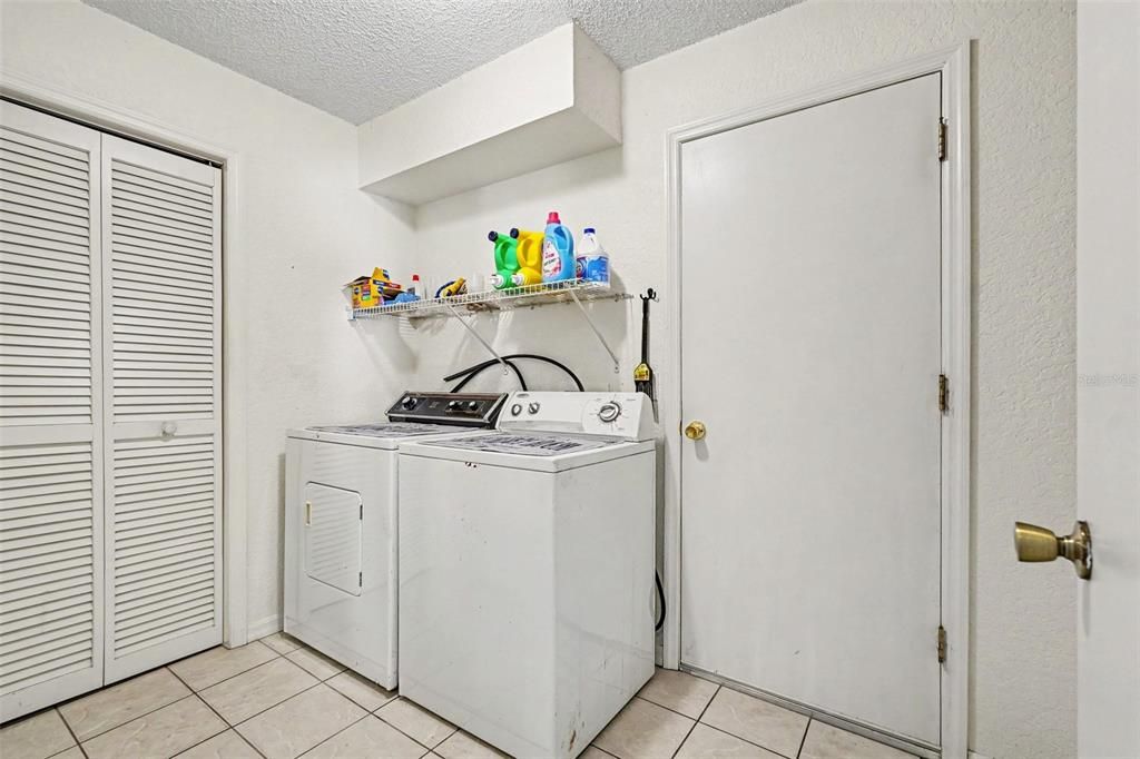 En Venta: $360,000 (3 camas, 2 baños, 2929 Pies cuadrados)
