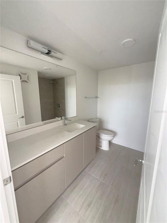В аренду: $2,350 (2 спален, 2 ванн, 1023 Квадратных фут)