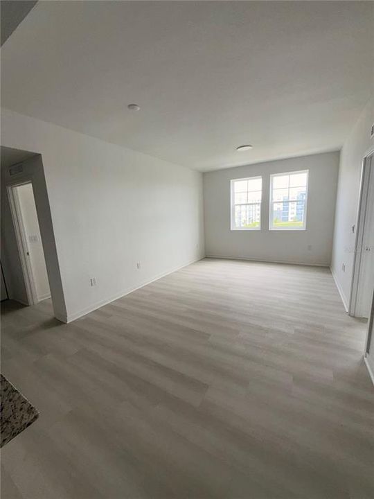 В аренду: $2,350 (2 спален, 2 ванн, 1023 Квадратных фут)