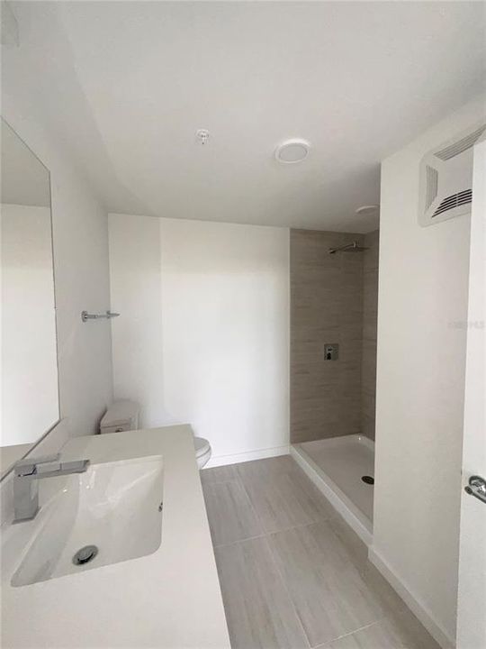 В аренду: $2,350 (2 спален, 2 ванн, 1023 Квадратных фут)