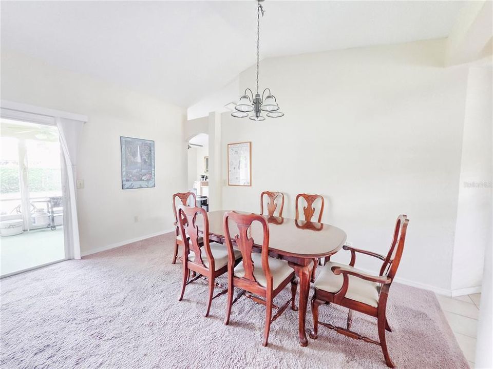 For Sale: $269,900 (3 beds, 2 baths, 1424 Square Feet)