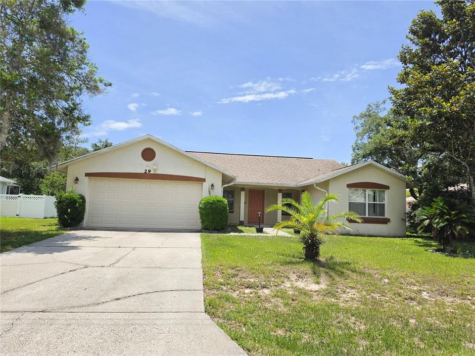 For Sale: $269,900 (3 beds, 2 baths, 1424 Square Feet)