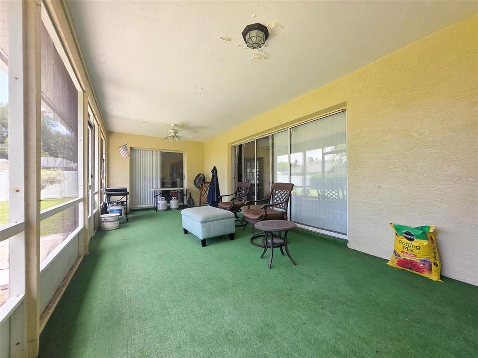 For Sale: $269,900 (3 beds, 2 baths, 1424 Square Feet)