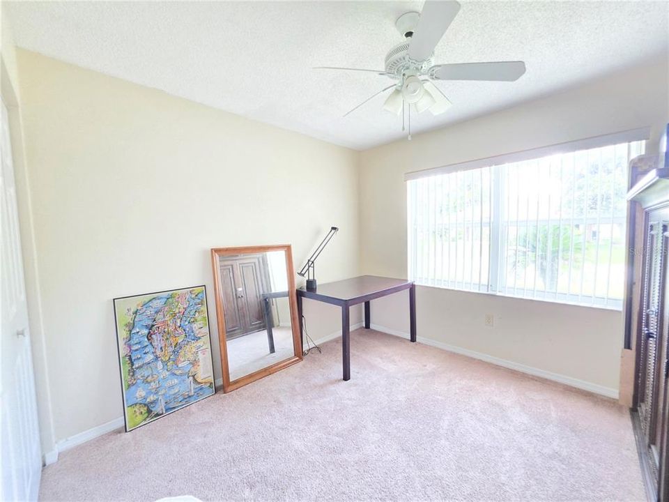 For Sale: $269,900 (3 beds, 2 baths, 1424 Square Feet)
