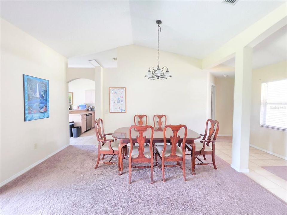 For Sale: $269,900 (3 beds, 2 baths, 1424 Square Feet)