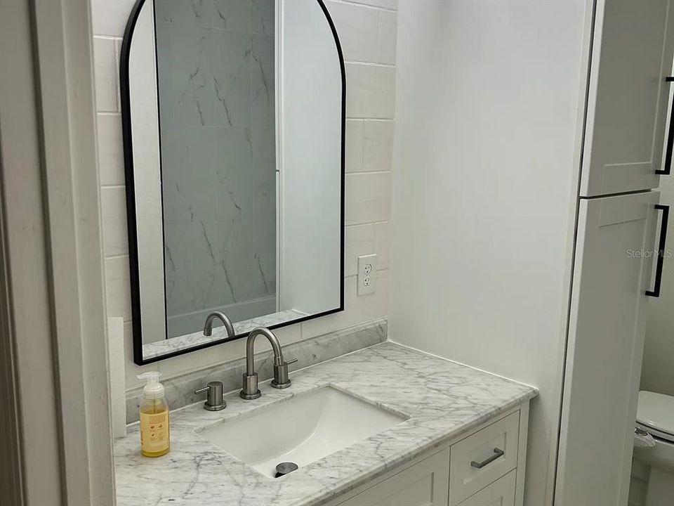 For Rent: $2,400 (4 beds, 2 baths, 1722 Square Feet)