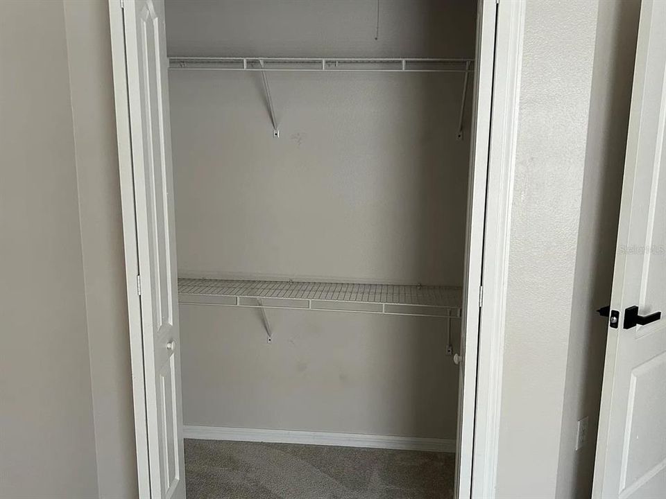For Rent: $2,400 (4 beds, 2 baths, 1722 Square Feet)