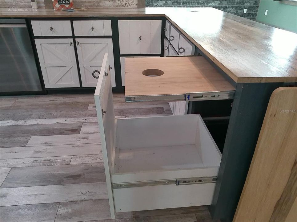 En Venta: $445,000 (3 camas, 2 baños, 1487 Pies cuadrados)