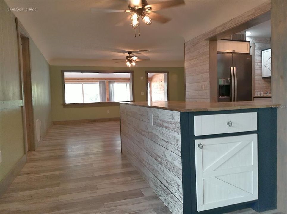 En Venta: $445,000 (3 camas, 2 baños, 1487 Pies cuadrados)
