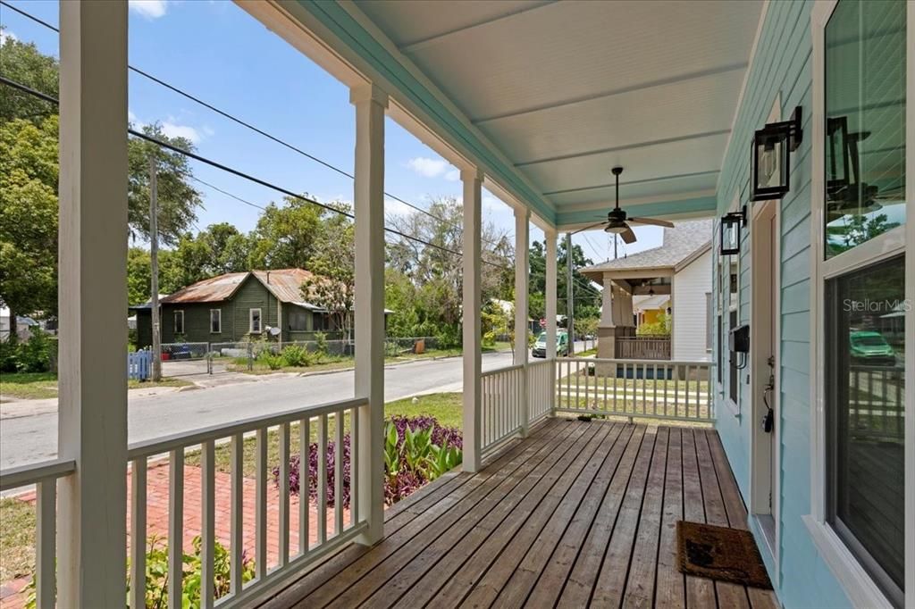 For Sale: $549,000 (3 beds, 2 baths, 1815 Square Feet)