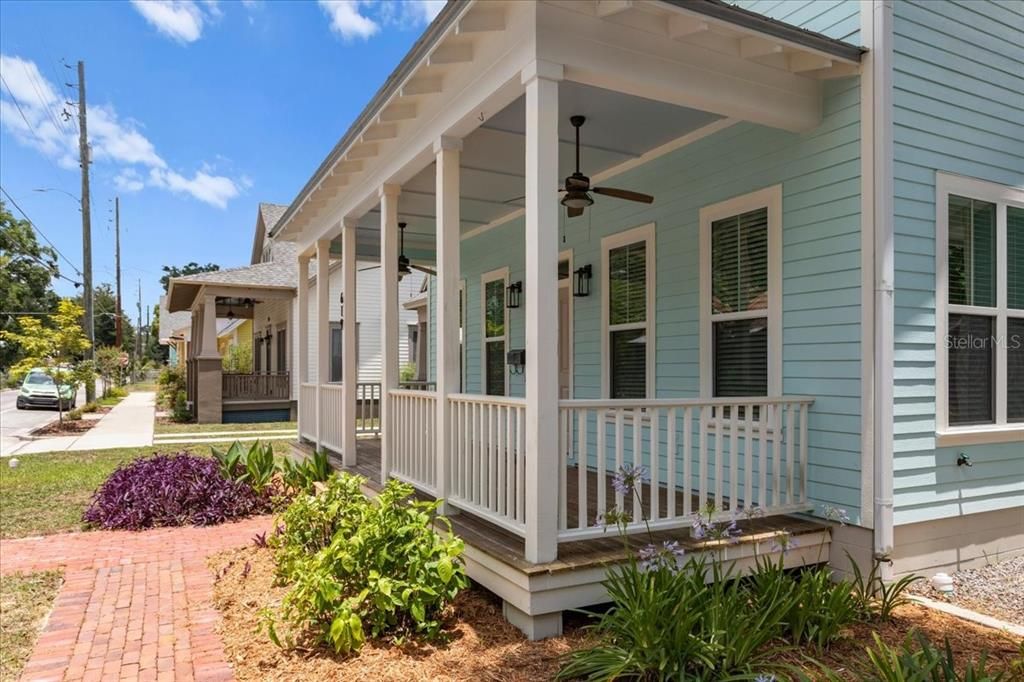 For Sale: $549,000 (3 beds, 2 baths, 1815 Square Feet)