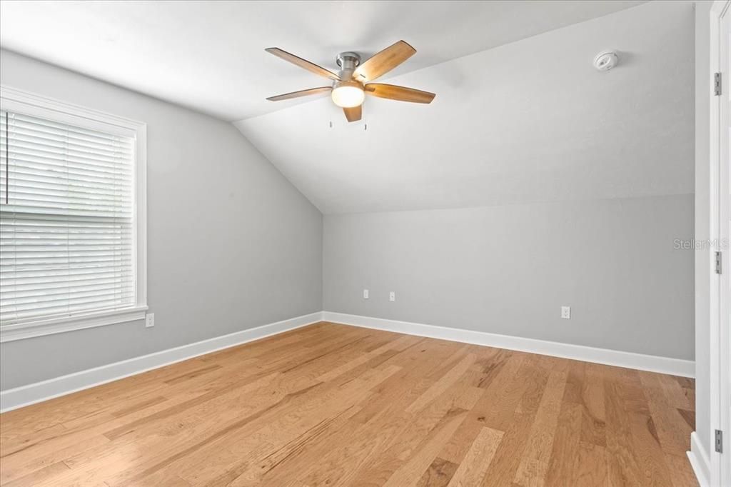 For Sale: $549,000 (3 beds, 2 baths, 1815 Square Feet)